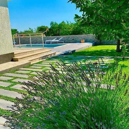 Villa Endi,A Gem Near Sibenik Unesic Kültér fotó